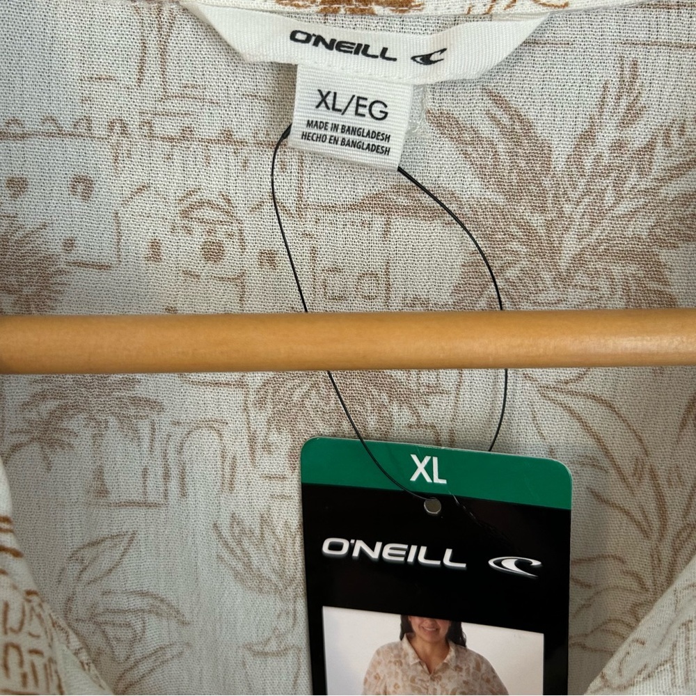 O'Neill White and Tan Floral Maxi Dress - Picture 4 of 12